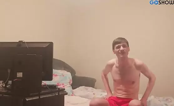 Anal Queen SelfFucks With Dildo