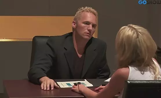 Blonde Dude Tastes Her Juicy Pussy