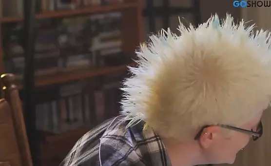 Redhead and Blonde Lesbian Sluts Enjoy NippleSucking Orgasm